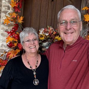 Meet your Posher, Dennis